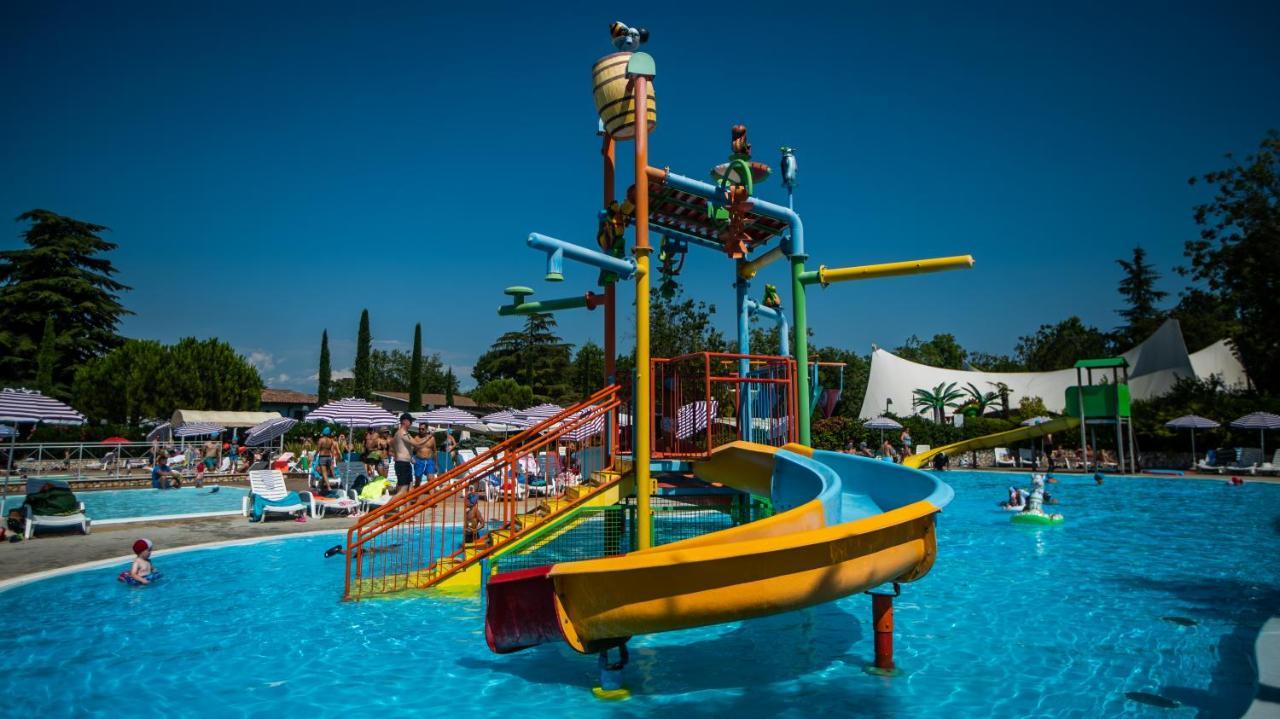 Hotel Bella Italia Peschiera del Garda Exterior photo