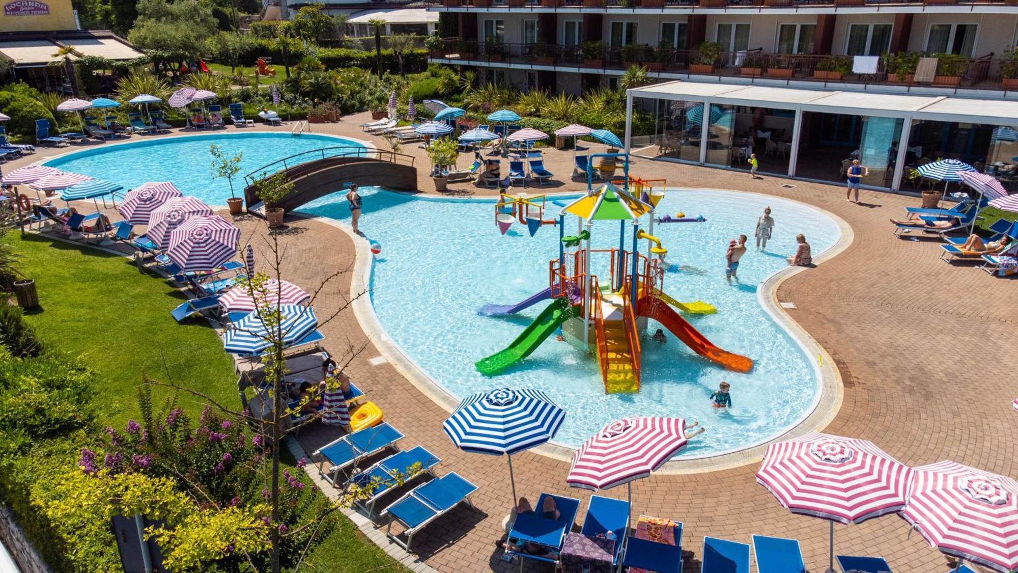 Hotel Bella Italia Peschiera del Garda Exterior photo