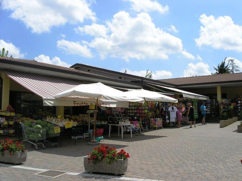 Hotel Bella Italia Peschiera del Garda Exterior photo